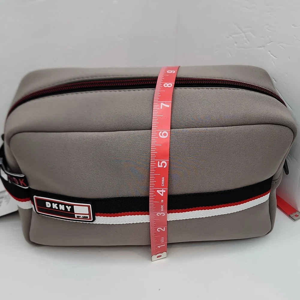 DKNY TOILETRY TRAVEL BAG, GREY
